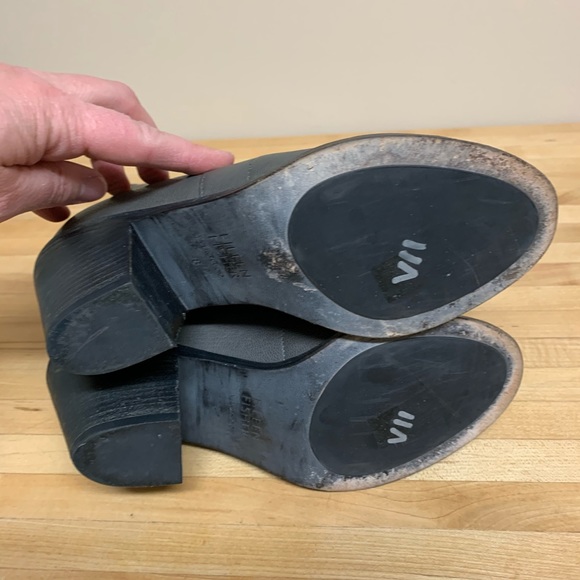 Eileen Fisher open toe bootie - Picture 5 of 8